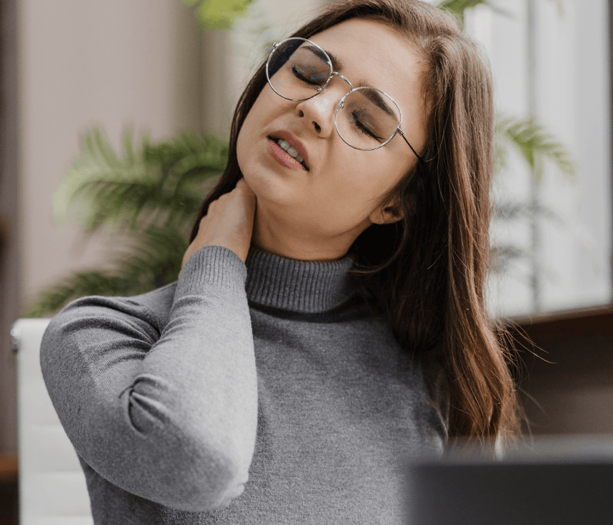 Contractura cervical por estrés: mini-rituales y ajustes para bajar tensión