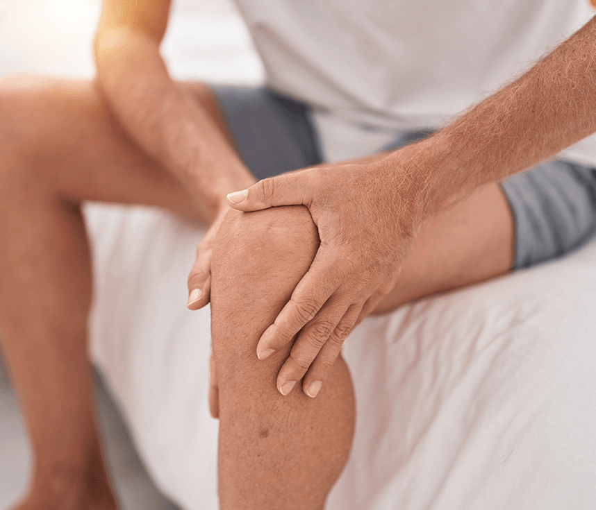 Sobrecarga de rodilla en gimnasio: guía de ajustes y progresión por fases